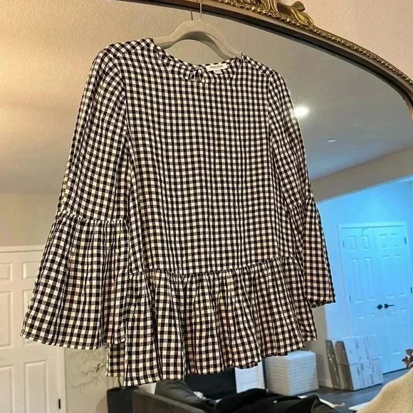 BEACH LUNCH LOUNGE CHECKERED PEPLUM TOP - Picture 1 of 4